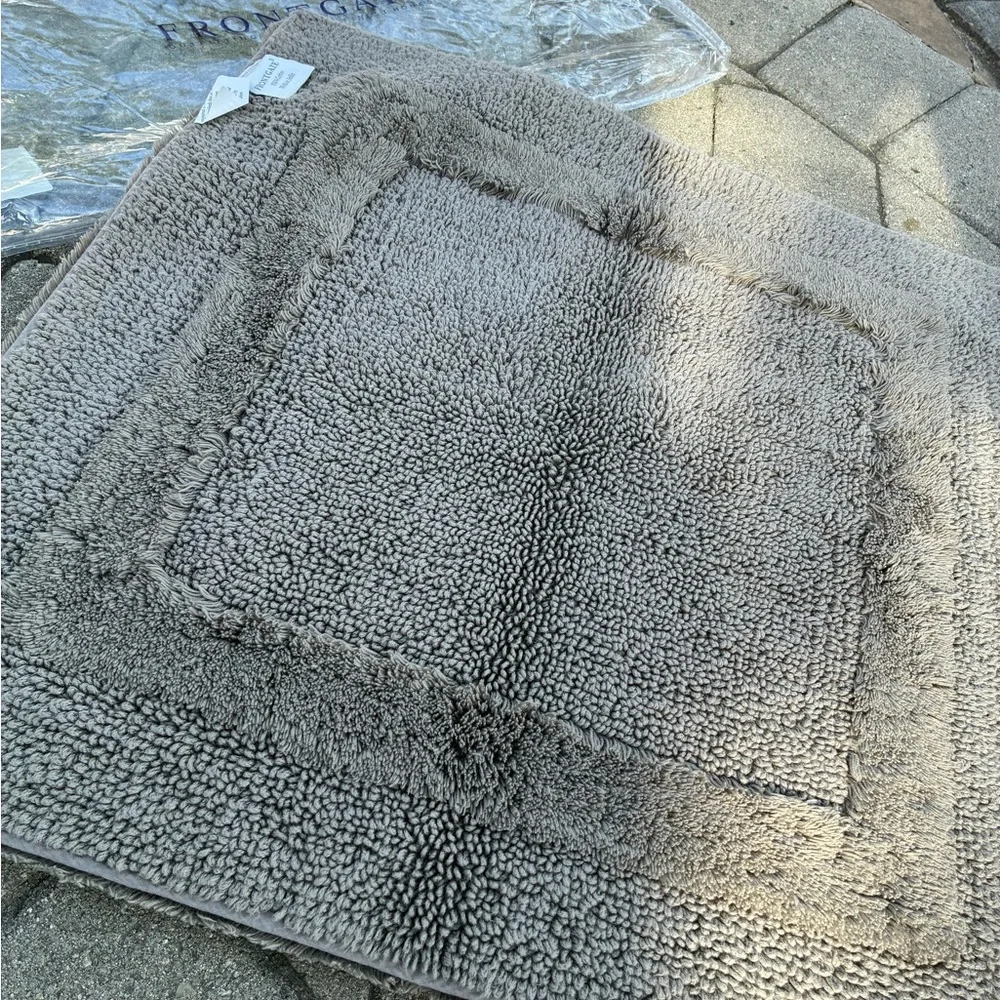 New Frontgate Reversible Resort Collection Bath Rug 24” Square - 100% Cotton